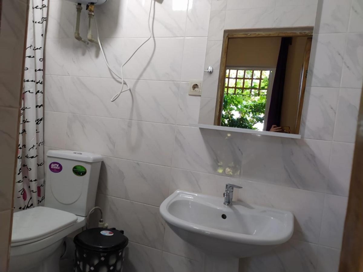 Inzhir Guest House New Athos Buitenkant foto