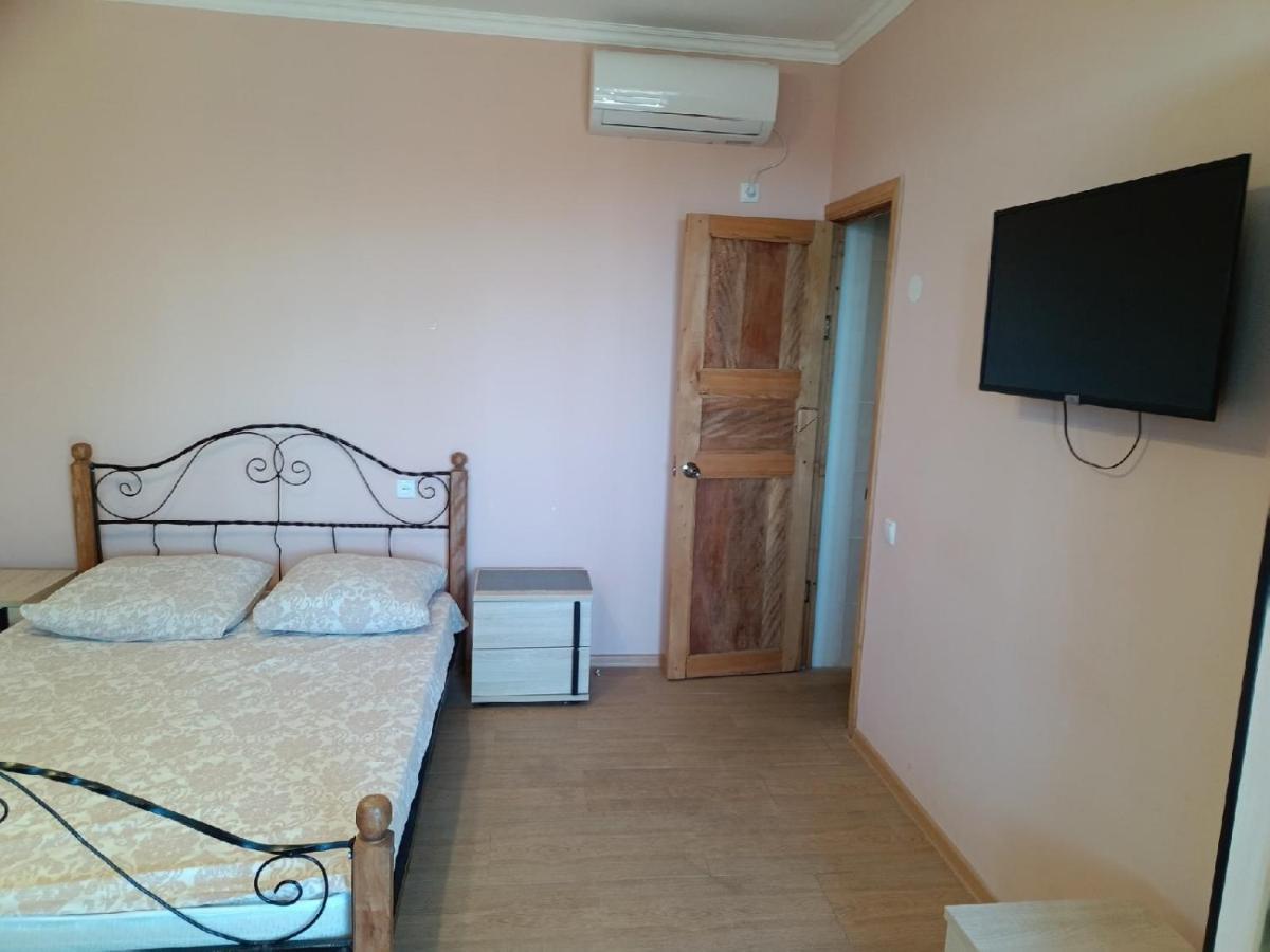 Inzhir Guest House New Athos Buitenkant foto