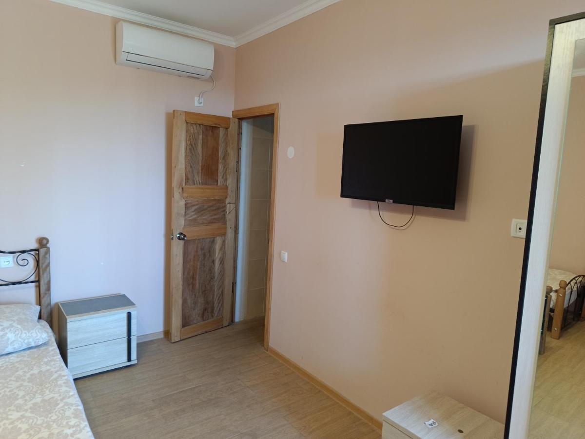 Inzhir Guest House New Athos Buitenkant foto