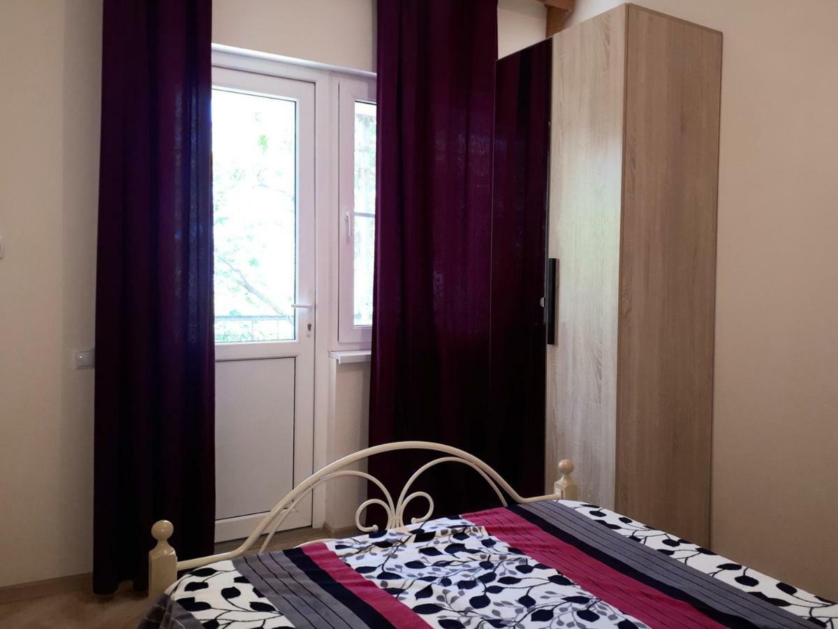 Inzhir Guest House New Athos Buitenkant foto