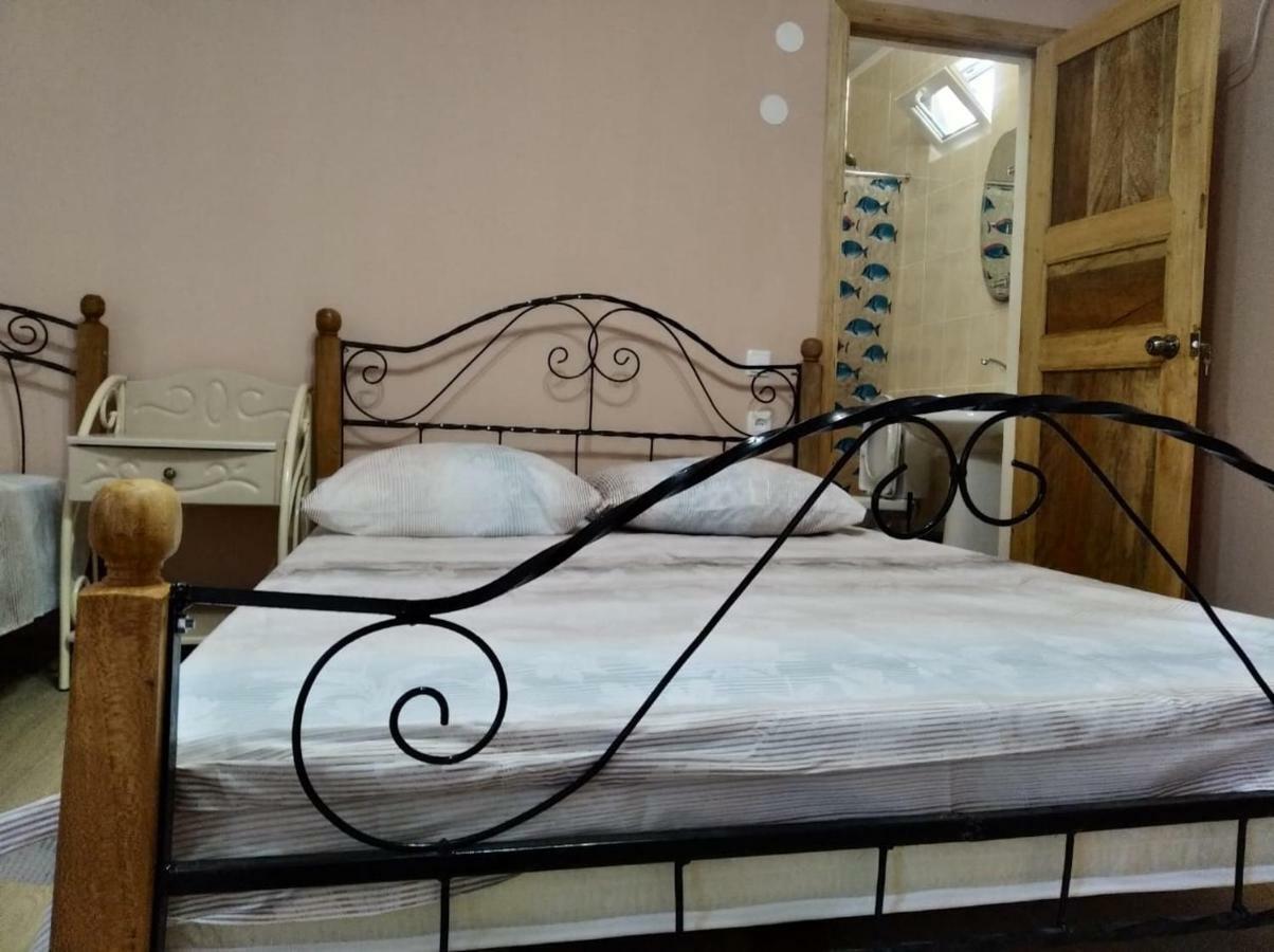 Inzhir Guest House New Athos Buitenkant foto