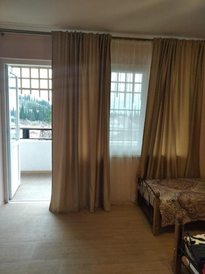 Inzhir Guest House New Athos Buitenkant foto